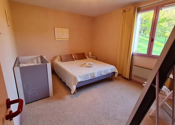 Holiday home Le De La Bourges Saint-Pierre-de-Colombier