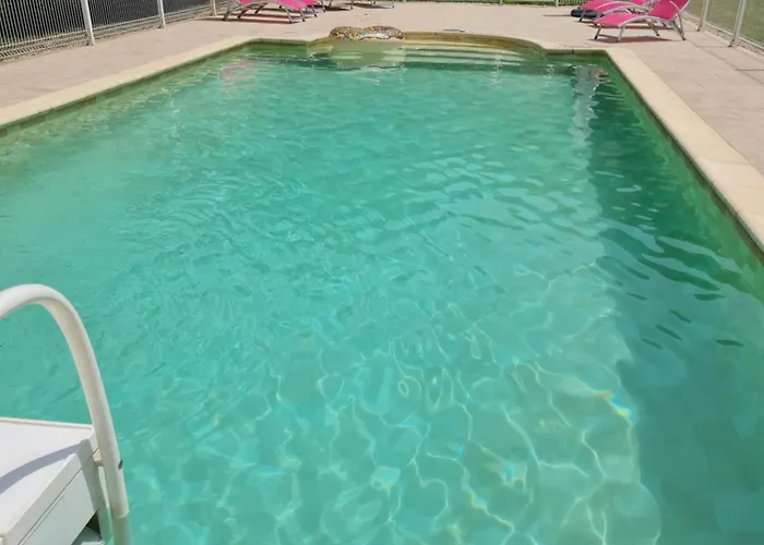 Holiday home Le De La Bourges